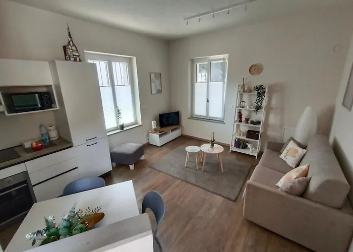Santa Chiara Nuovo In Centro Di * Bra