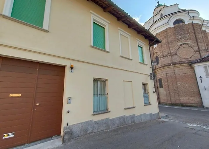 Santa Chiara Nuovo In Centro Di Bra